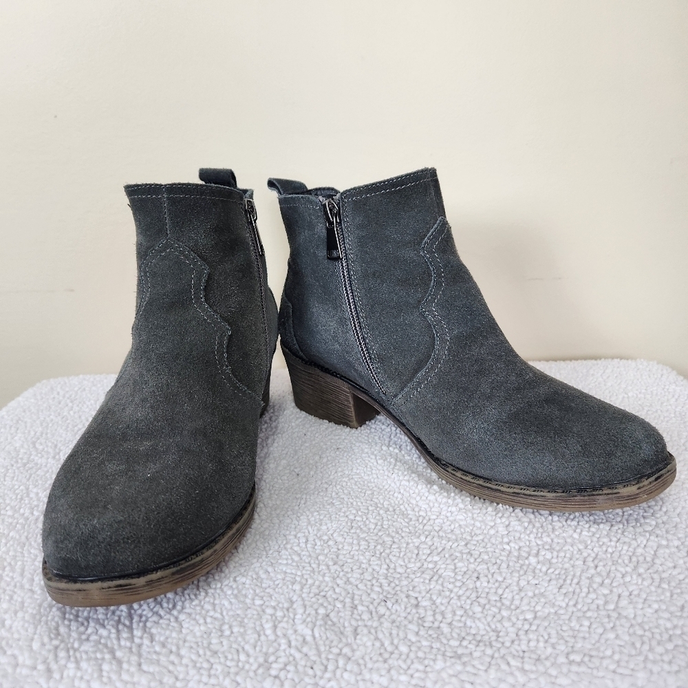 Propet Reese WesternBootie size 7